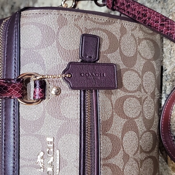 COACH EUC  Rowan Satchel In Signature Canvas - Picture 4 of 6